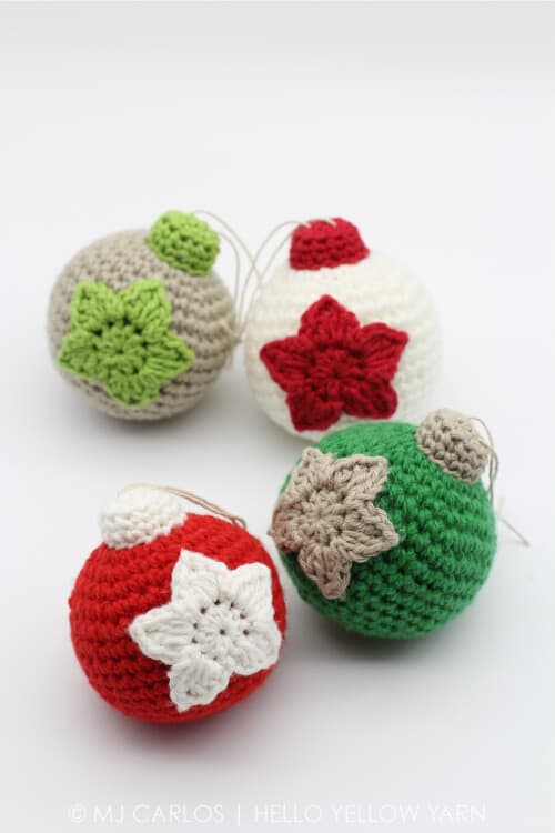 hyy crochet christmas baubles 2 1