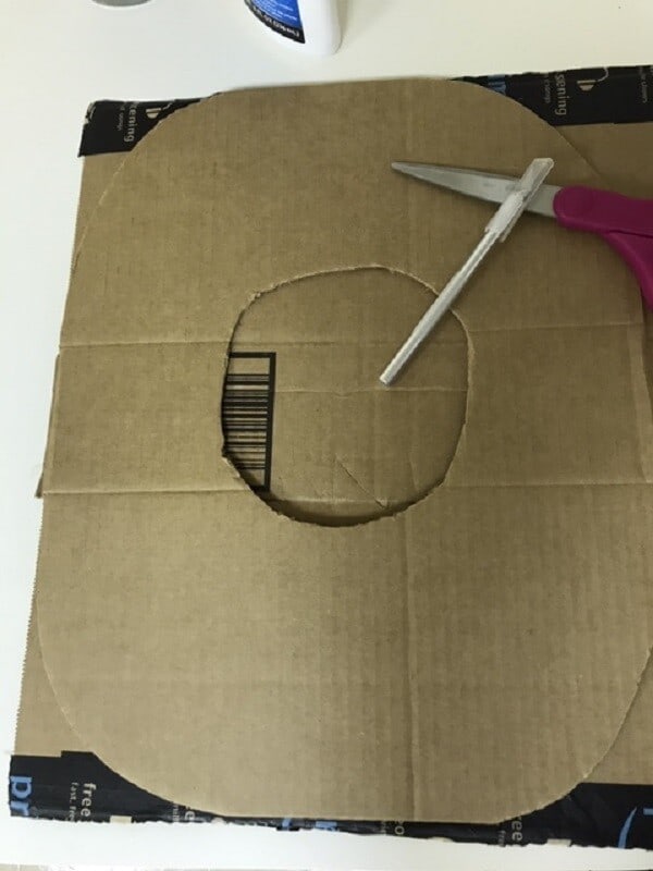 DIY Eggs Carton Crafts 4 egg carton wreath