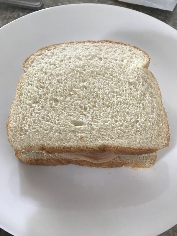 lunch meat sandwhich 1