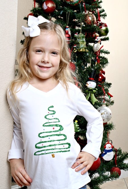DIY Christmas Shirts and Sweaters 3 Sparkle and Shine DIY Christmas Shirt for Kids