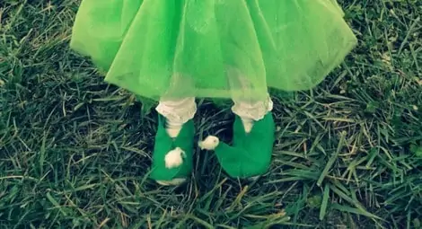 DIY Christmas Elf Costume Ideas for You 2 diy elf shoes 15