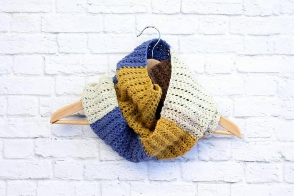 free caron cakes scarf crochet pattern 1140x760 1