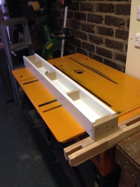 Diy Table Saw Fence You Can Easily Build Justcraftingaround