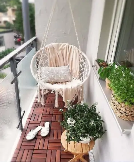 13 Small Front Porch Ideas On A Budget 11 Always a place for a swing