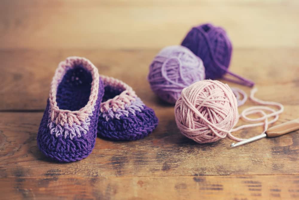 25 Handmade Baby Shower Gifts Ideas 5 Crochet Baby Booties