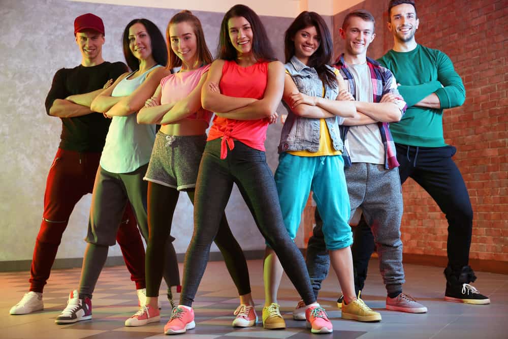 Exploring the Different Types of Fashion Styles 6 Athleisure fashion style